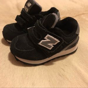 New balance baby black white shoes